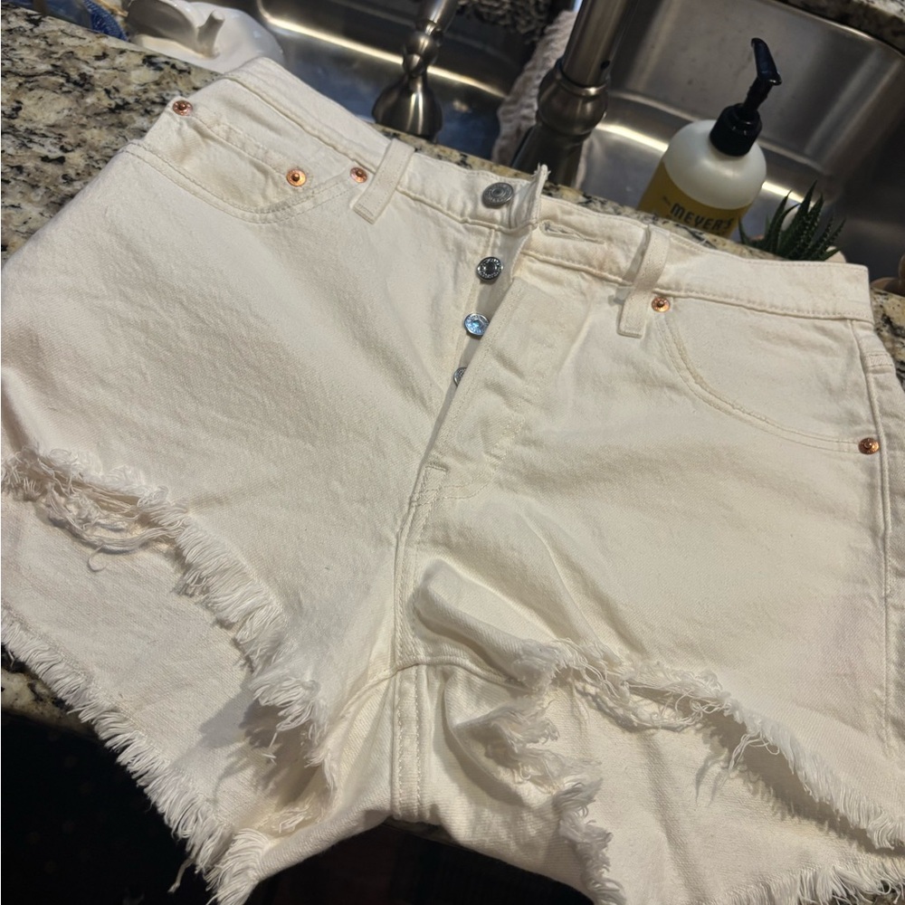 Levi’s 501 white denim shorts